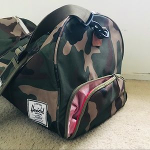 Herschel Novel Duffle